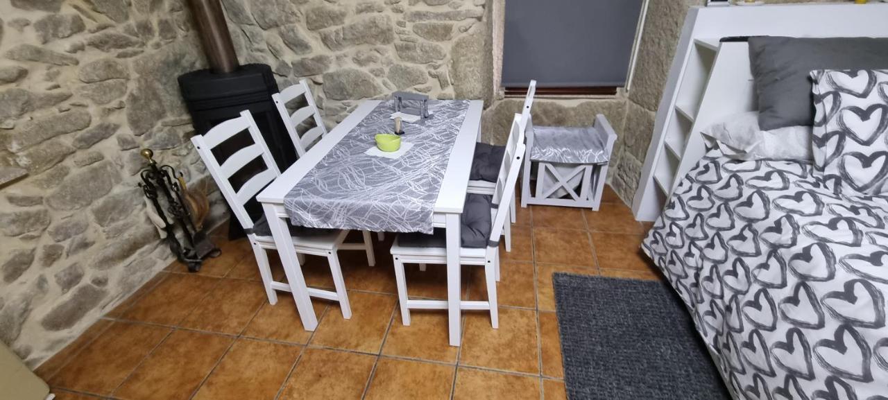A Casa De Abaixo Loira Marin